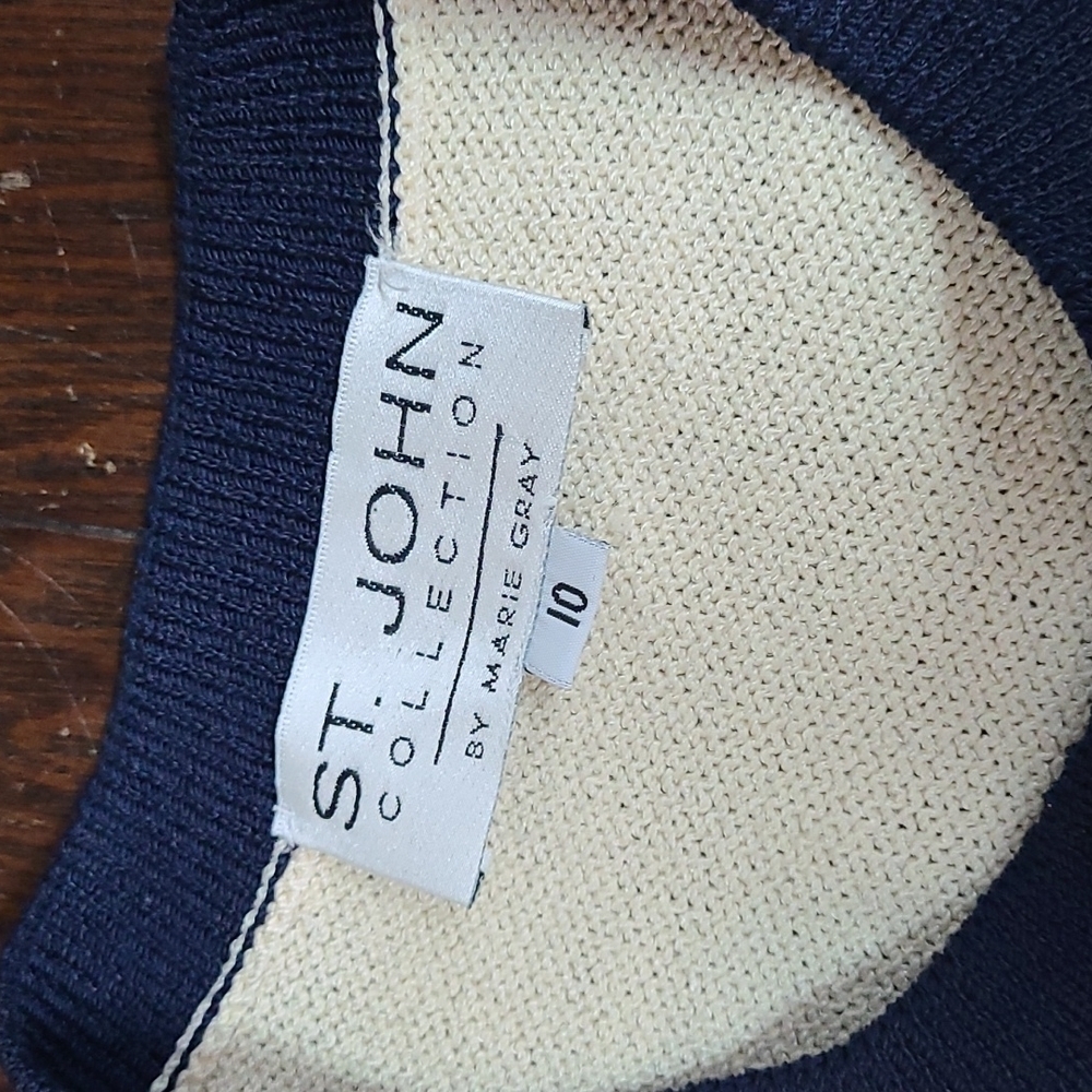 St. John Collection by Marie Gray Sweater Jacket - Picture 8 of 10